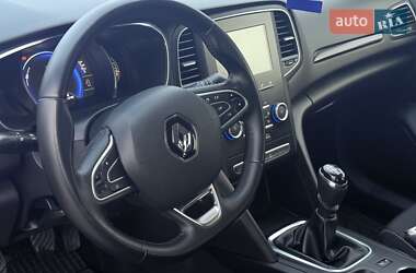 Універсал Renault Megane 2017 в  фото 13 Універсал Renault Megane 2017 в