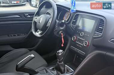 Універсал Renault Megane 2017 в  фото 23 Універсал Renault Megane 2017 в