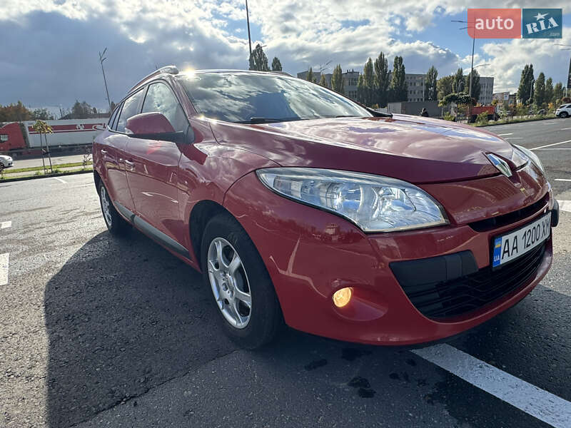 Универсал Renault Megane 2010 в Киеве фото 32 Универсал Renault Megane 2010 в Киеве