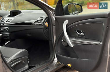 Універсал Renault Megane 2011 в  фото 29 Універсал Renault Megane 2011 в