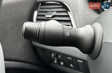Універсал Renault Megane 2011 в  фото 41 Універсал Renault Megane 2011 в