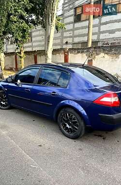 Седан Renault Megane 2004 в 