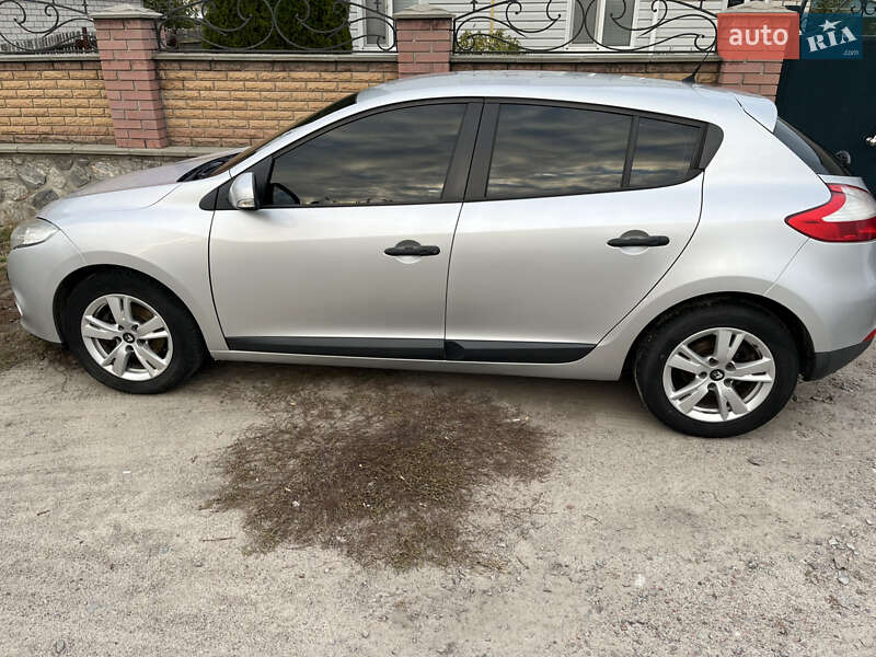 Хэтчбек Renault Megane 2011 в Кременчуге фото Хэтчбек Renault Megane 2011 в Кременчуге