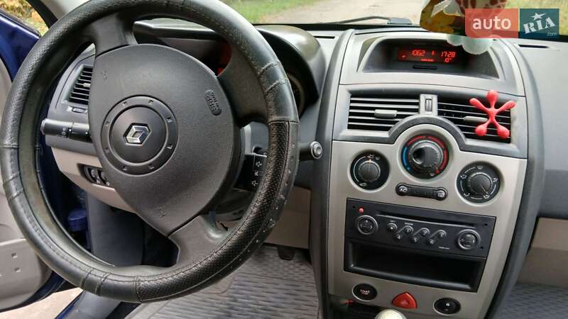 Универсал Renault Megane 2004 в Выгоде