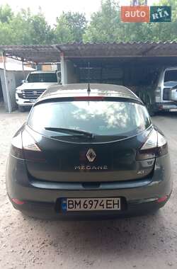 Хетчбек Renault Megane 2014 в  фото 7 Хетчбек Renault Megane 2014 в