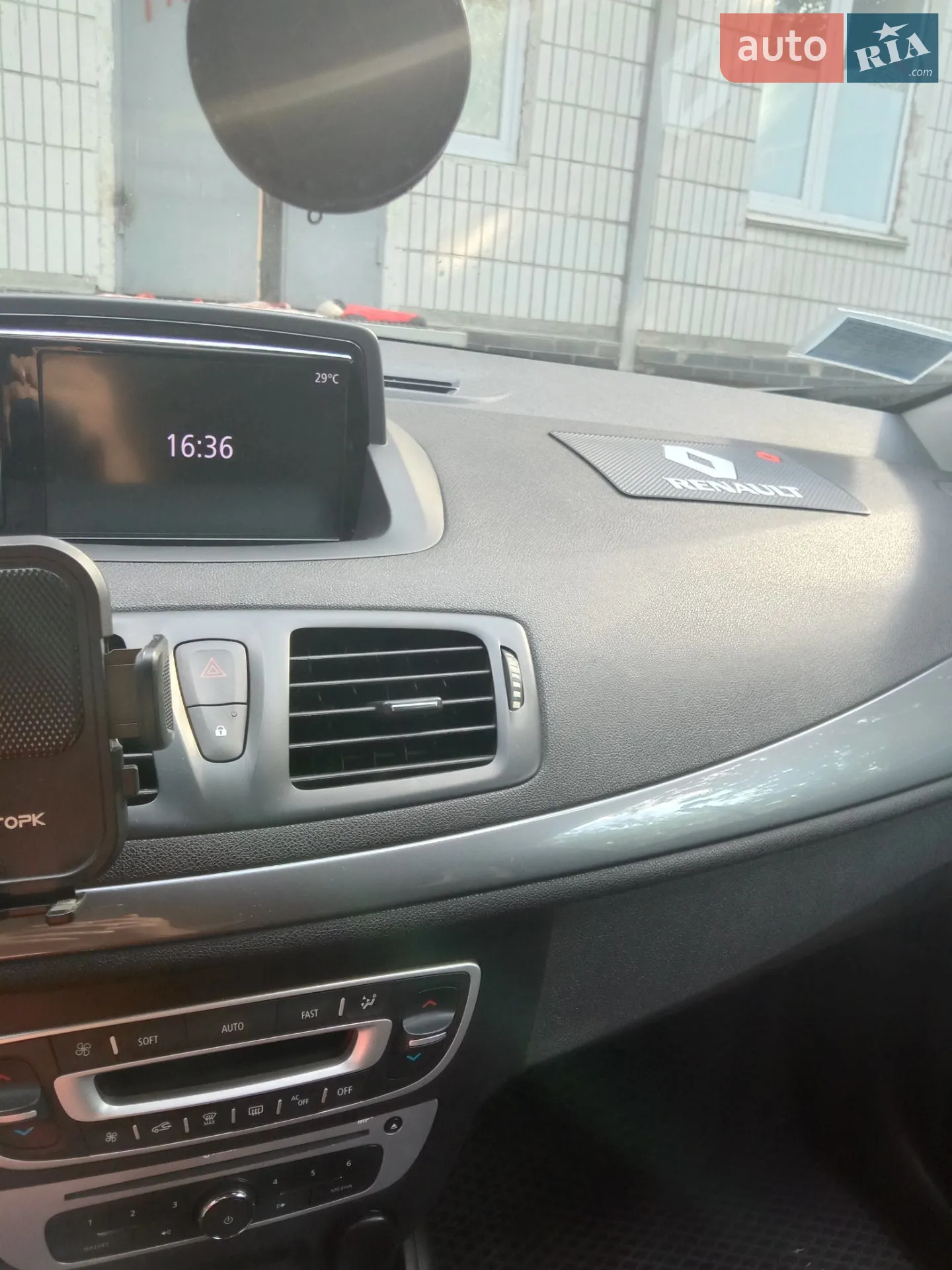 2014 Renault Megane - мініатюра 18