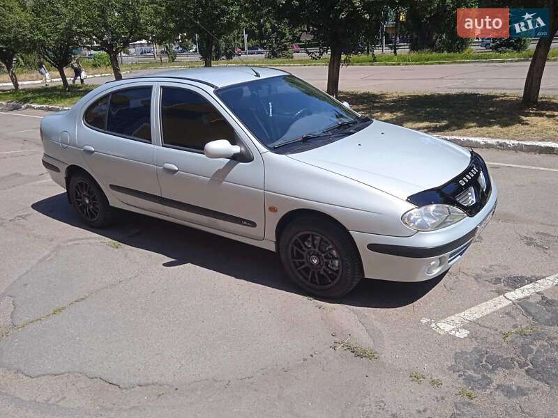 Седан Renault Megane 2003 в Черкасах фото 9 Седан Renault Megane 2003 в Черкасах
