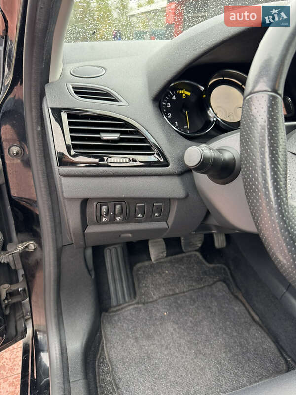 Универсал Renault Megane 2013 в Ровно фото 21 Универсал Renault Megane 2013 в Ровно