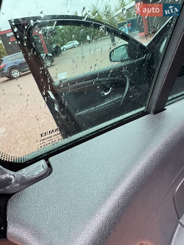 Универсал Renault Megane 2013 в Ровно фото 26 Универсал Renault Megane 2013 в Ровно