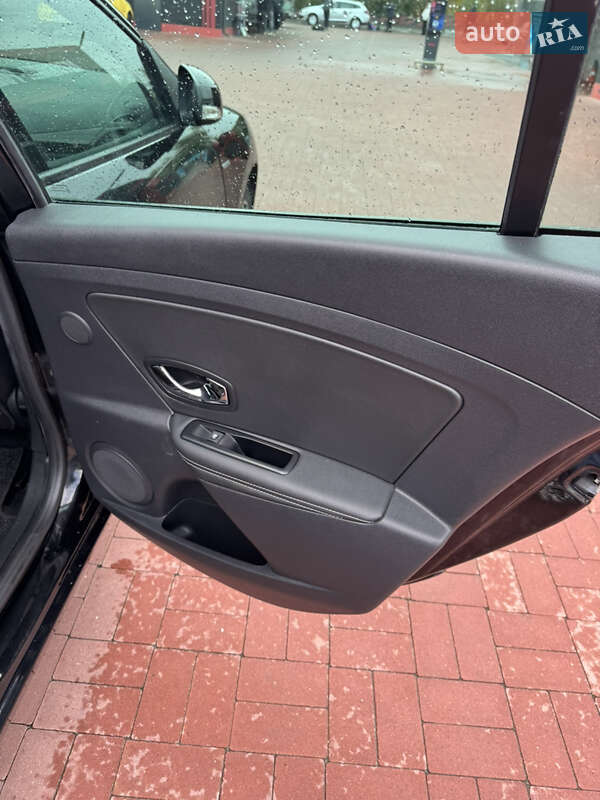 Универсал Renault Megane 2013 в Ровно фото 35 Универсал Renault Megane 2013 в Ровно