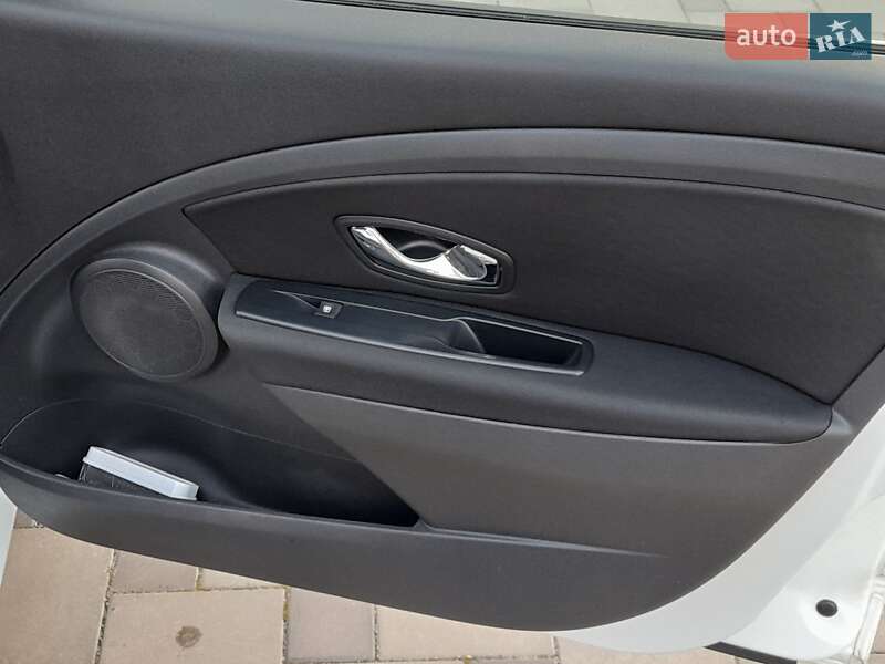 Универсал Renault Megane 2016 в Виннице фото 20 Универсал Renault Megane 2016 в Виннице