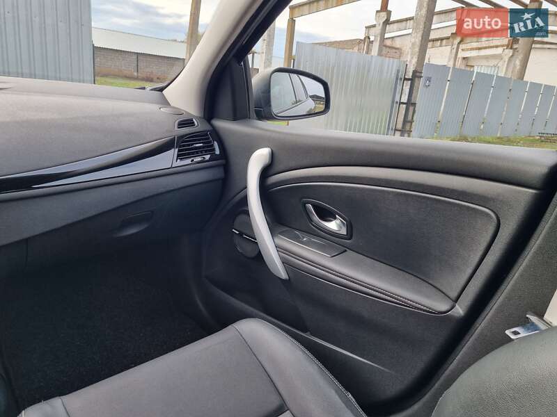 Универсал Renault Megane 2011 в Кременчуге фото 15 Универсал Renault Megane 2011 в Кременчуге