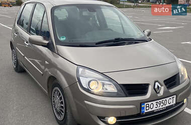 Хэтчбек Renault Megane 2009 в 