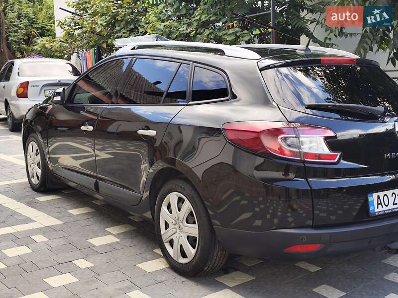 Універсал Renault Megane 2011 в Сваляві