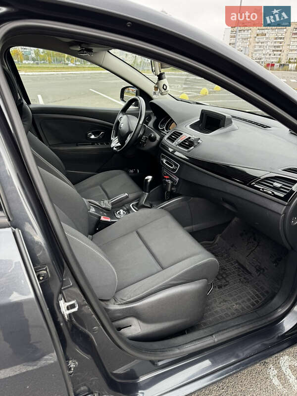 Хэтчбек Renault Megane 2011 в Киеве фото 8 Хэтчбек Renault Megane 2011 в Киеве