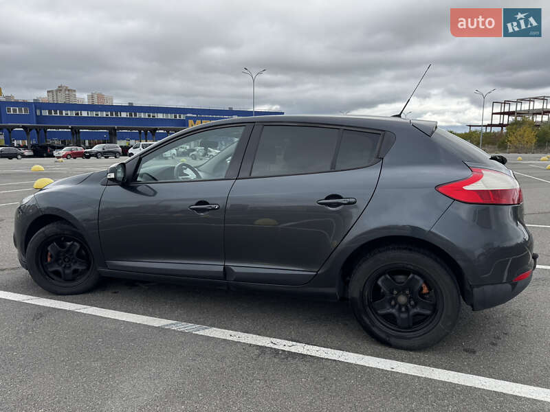 Хэтчбек Renault Megane 2011 в Киеве фото 7 Хэтчбек Renault Megane 2011 в Киеве
