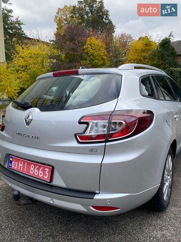 Универсал Renault Megane 2011 в Чернигове фото 12 Универсал Renault Megane 2011 в Чернигове