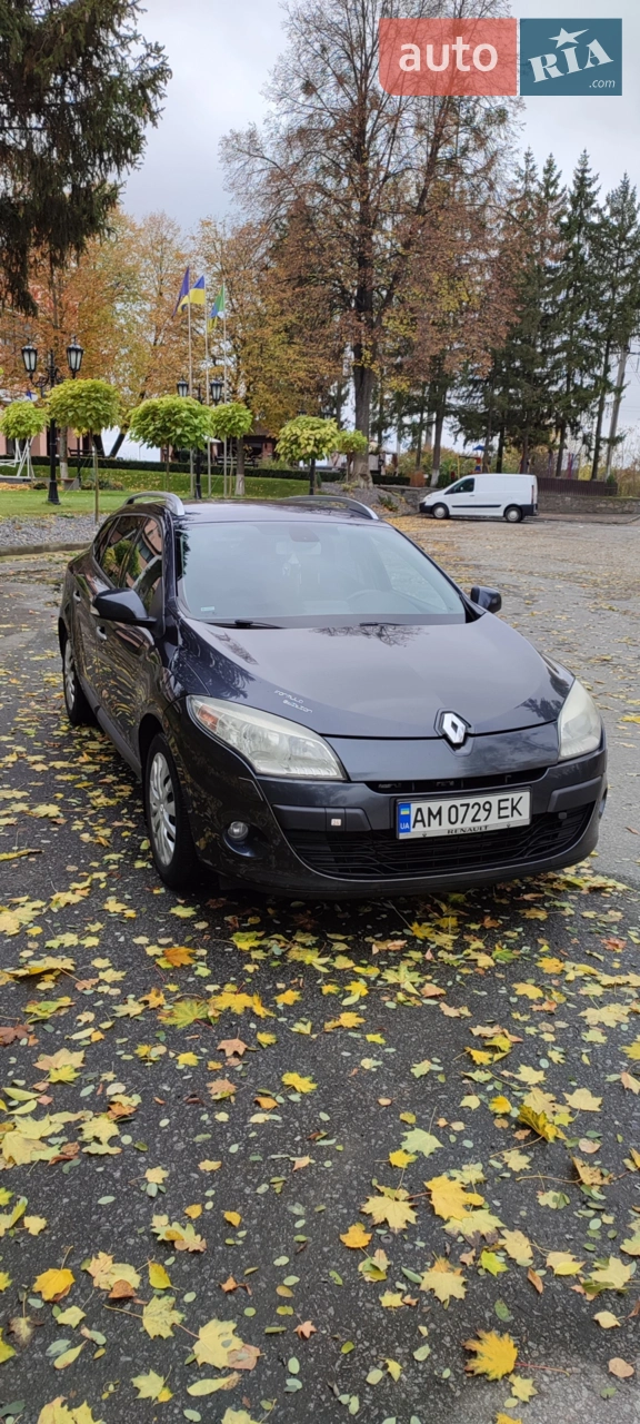 2010 Renault Megane - мініатюра 17