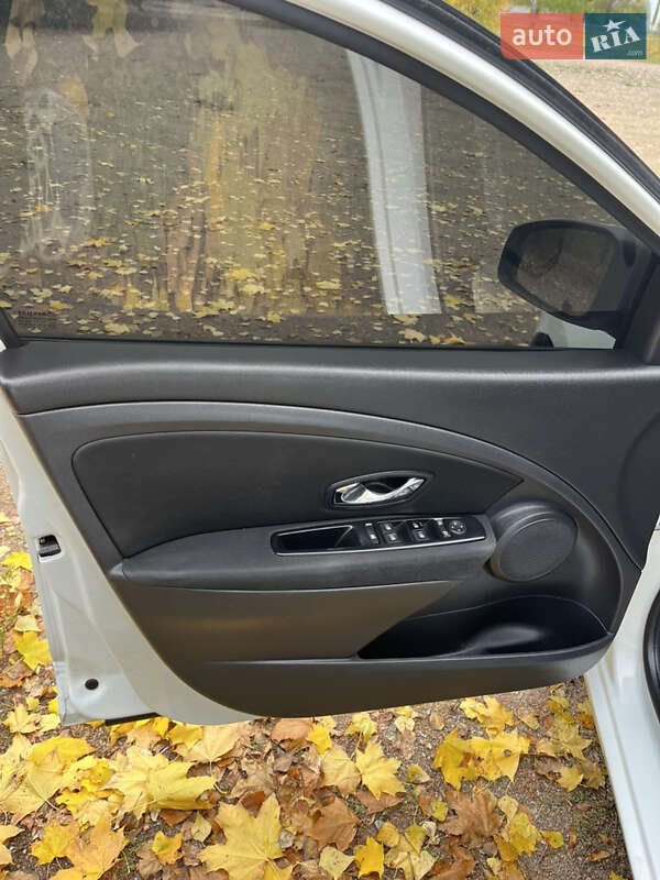 Универсал Renault Megane 2014 в Первомайске фото 19 Универсал Renault Megane 2014 в Первомайске