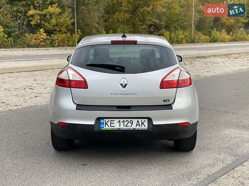 Хетчбек Renault Megane 2014 в Дніпрі фото 5 Хетчбек Renault Megane 2014 в Дніпрі