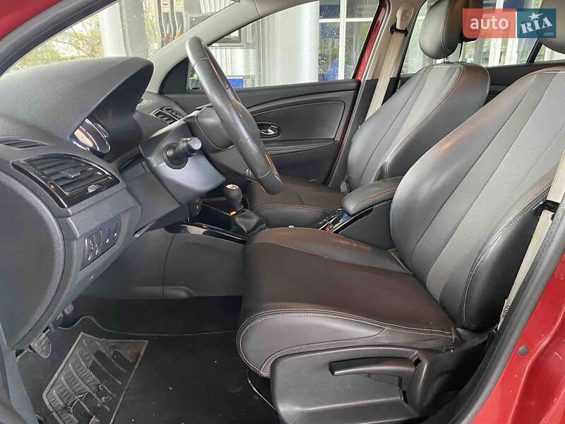 Універсал Renault Megane 2012 в Миколаєві фото 18 Універсал Renault Megane 2012 в Миколаєві