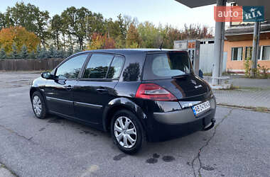 Хетчбек Renault Megane 2006 в  фото 5 Хетчбек Renault Megane 2006 в