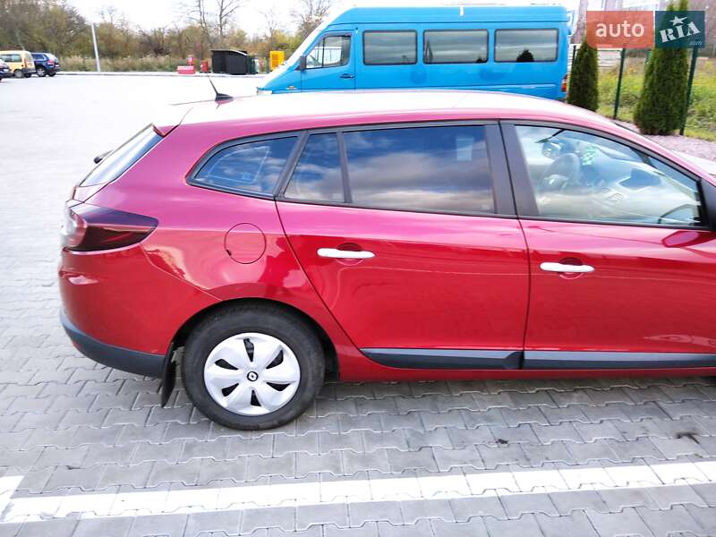 Универсал Renault Megane 2010 в Стрые фото 16 Универсал Renault Megane 2010 в Стрые