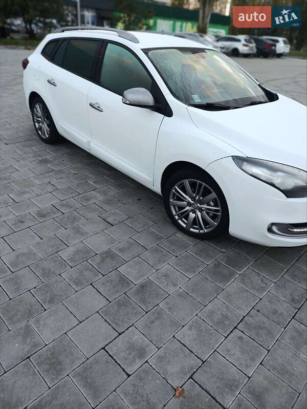 Універсал Renault Megane 2013 в Черкасах фото 28 Універсал Renault Megane 2013 в Черкасах