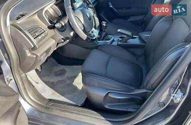 Універсал Renault Megane 2017 в  фото 30 Універсал Renault Megane 2017 в