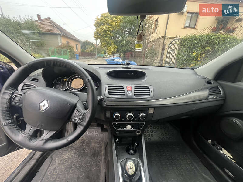 Хэтчбек Renault Megane 2011 в Ужгороде