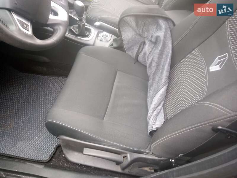 Универсал Renault Megane 2012 в Калиновке фото 15 Универсал Renault Megane 2012 в Калиновке