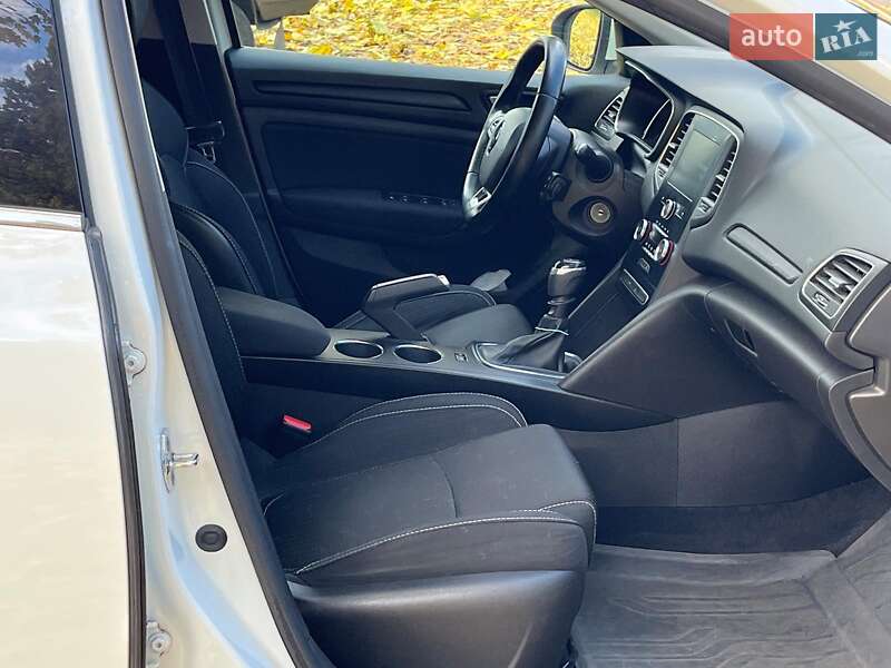 Универсал Renault Megane 2018 в Киеве фото 16 Универсал Renault Megane 2018 в Киеве