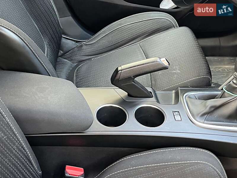 Универсал Renault Megane 2018 в Киеве фото 19 Универсал Renault Megane 2018 в Киеве
