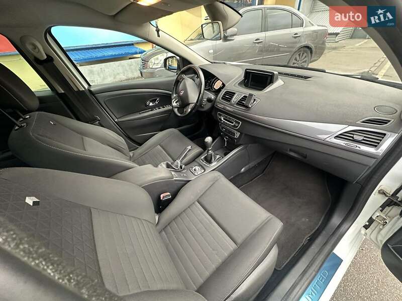 Универсал Renault Megane 2015 в Киеве