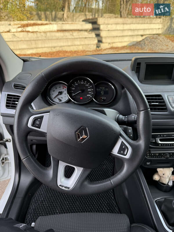 Купе Renault Megane 2012 в Костополе фото 20 Купе Renault Megane 2012 в Костополе