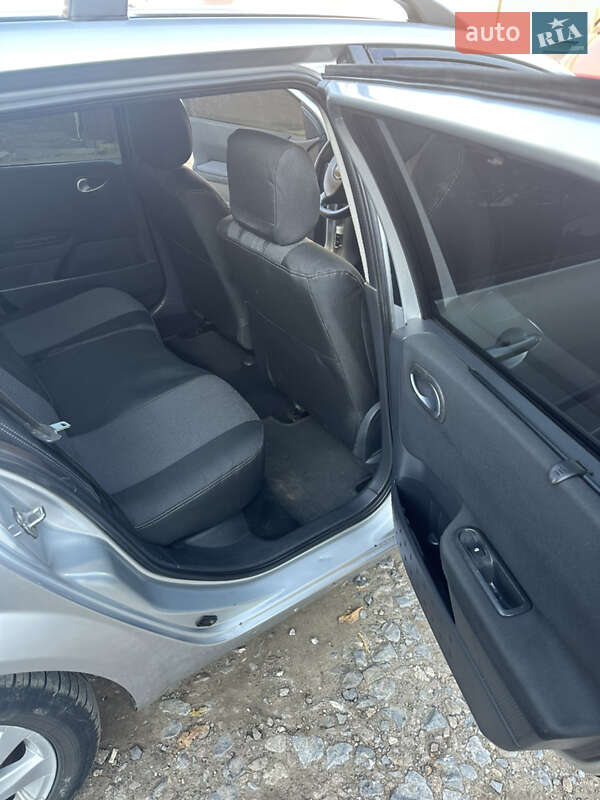 Универсал Renault Megane 2005 в Славянске фото 3 Универсал Renault Megane 2005 в Славянске