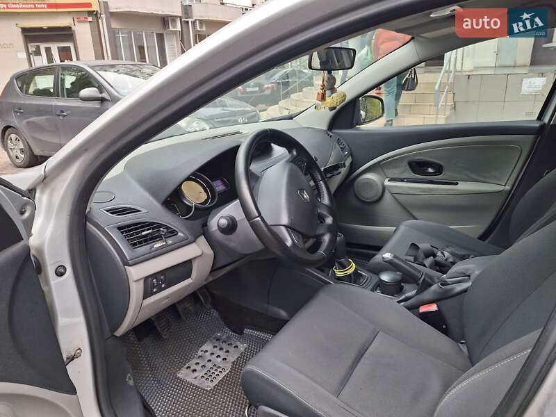 Хэтчбек Renault Megane 2011 в Виннице