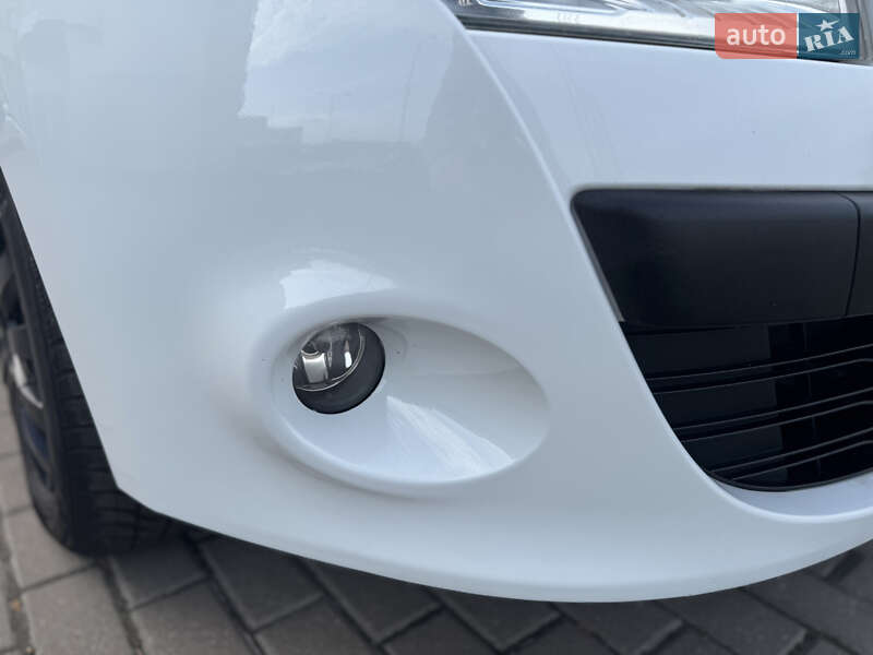 Универсал Renault Megane 2011 в Ровно фото 14 Универсал Renault Megane 2011 в Ровно