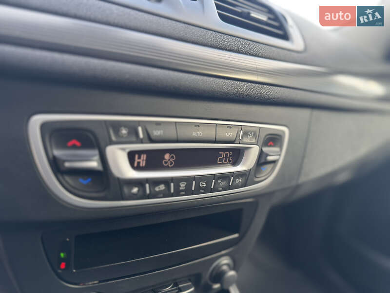 Универсал Renault Megane 2011 в Ровно фото 23 Универсал Renault Megane 2011 в Ровно