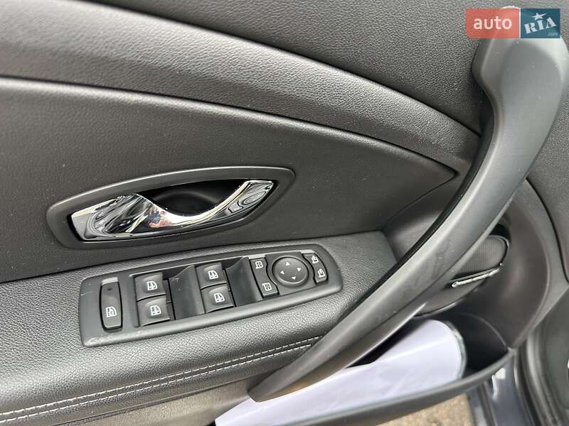 Универсал Renault Megane 2013 в Киеве фото 15 Универсал Renault Megane 2013 в Киеве