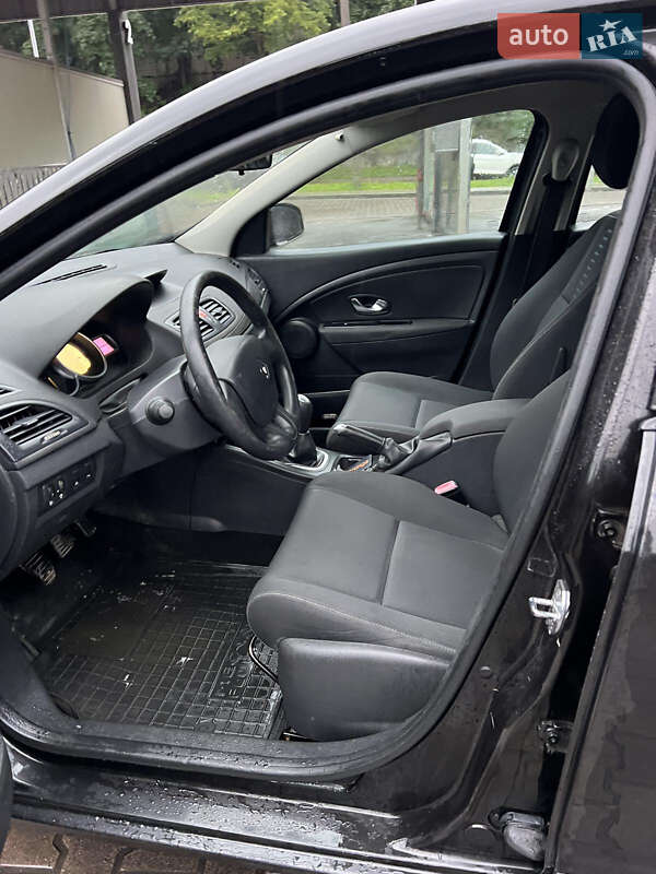 Хетчбек Renault Megane 2010 в Кам'янець-Подільському фото 38 Хетчбек Renault Megane 2010 в Кам'янець-Подільському