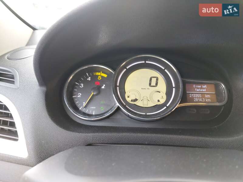 Универсал Renault Megane 2011 в Тернополе фото 13 Универсал Renault Megane 2011 в Тернополе