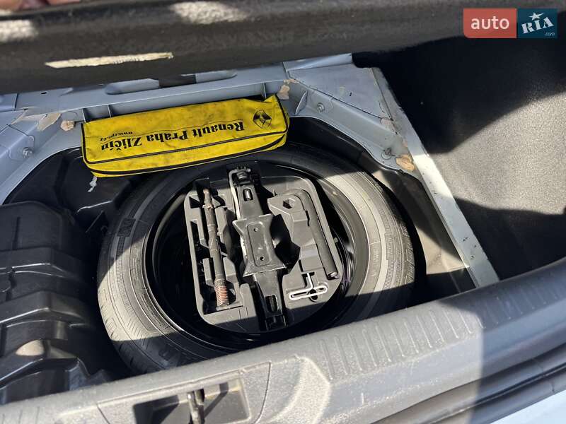 Хэтчбек Renault Megane 2017 в Калуше фото 16 Хэтчбек Renault Megane 2017 в Калуше