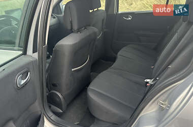 Універсал Renault Megane 2004 в  фото 10 Універсал Renault Megane 2004 в