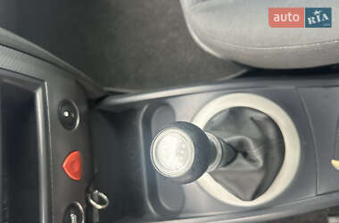 Універсал Renault Megane 2004 в  фото 19 Універсал Renault Megane 2004 в