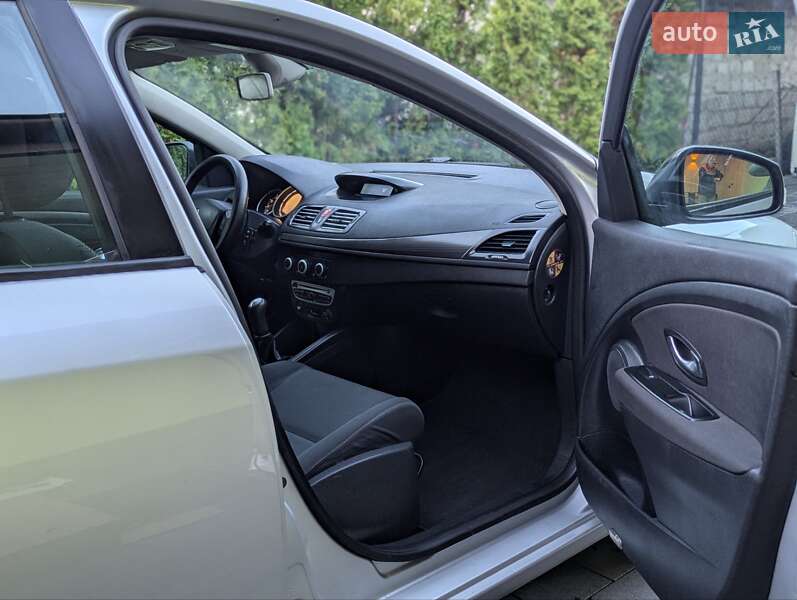 Универсал Renault Megane 2009 в Дубно фото 34 Универсал Renault Megane 2009 в Дубно