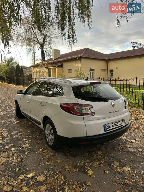 Універсал Renault Megane 2010 в Радивиліві фото 5 Універсал Renault Megane 2010 в Радивиліві
