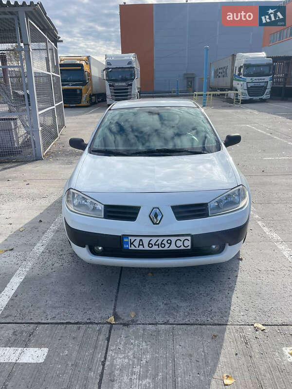 Седан Renault Megane 2003 в Киеве фото 3 Седан Renault Megane 2003 в Киеве