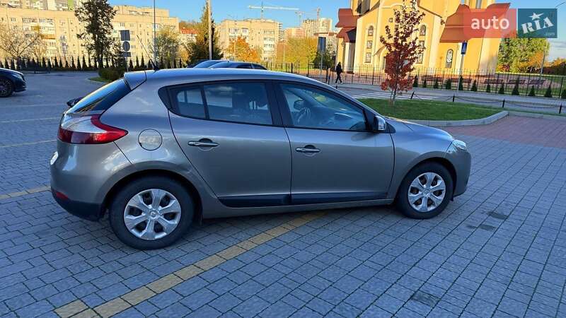 Хэтчбек Renault Megane 2009 в Львове фото 10 Хэтчбек Renault Megane 2009 в Львове