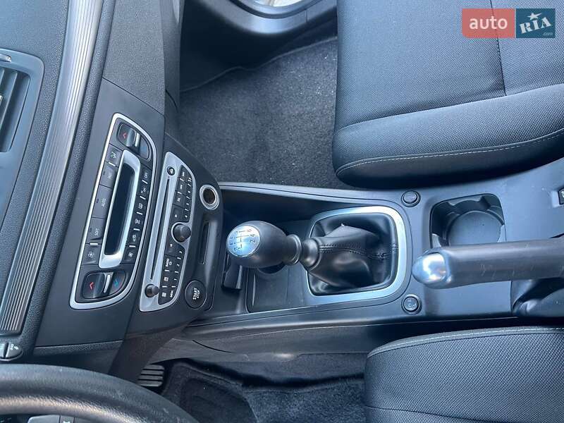 Хэтчбек Renault Megane 2009 в Львове фото 29 Хэтчбек Renault Megane 2009 в Львове